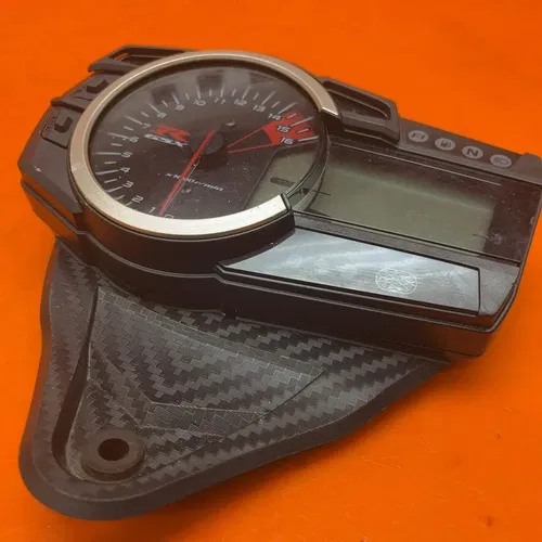 11-23 SUZUKI GSXR750 SPEEDO TACH GAUGES DISPLAY CLUSTER SPEEDOMETER 9K MILES