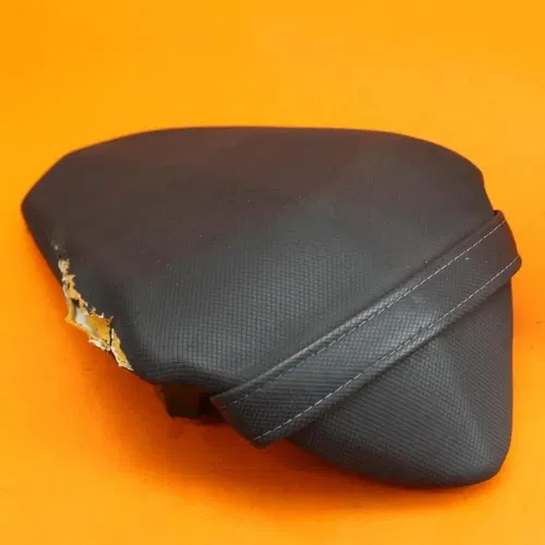 18-23 KAWASAKI NINJA 400 OEM REAR BACK PASSENGER TANDEM SEAT PAD SADDLE PILLION
