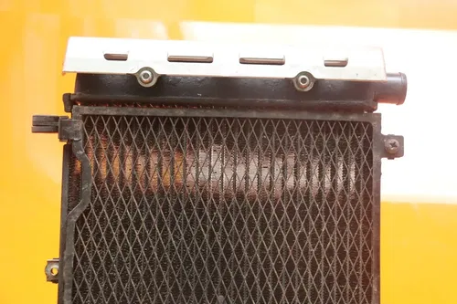 01-05 YAMAHA FZ1 OEM STRAIGHT ENGINE RADIATOR MOTOR COOLER COOLING RADIATER