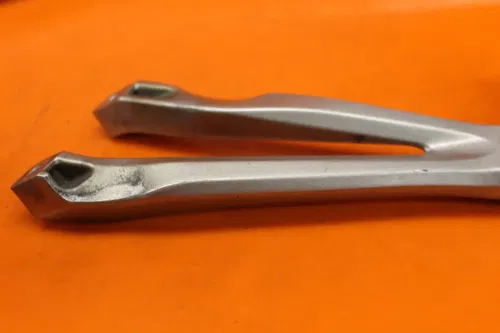 04-19 2008 YAMAHA YZF R1 RIGHT REAR BACK PASSENGER PEG