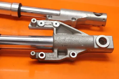 2004 KAWASAKI VULCAN 1600 OEM STRAIGHT FRONT FORKS SHOCK SUSPENSION SET PAIR