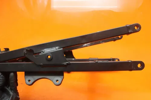 04-05 KAWASAKI NINJA ZX10R OEM STRAIGHT REAR SUBFRAME BACK SUB FRAME