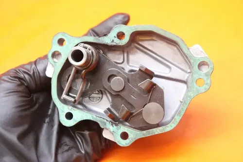 2004-2005 HONDA CBR1000RR OEM SHIFTER SHIFT SHAFT COVER