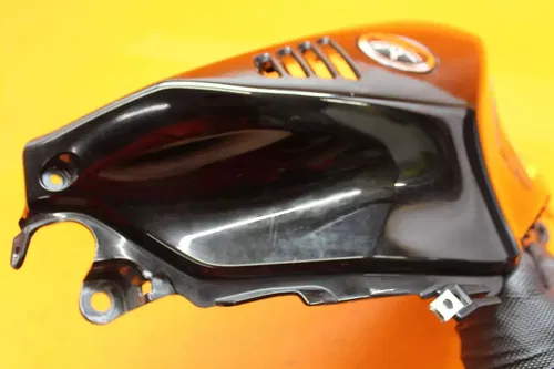 22-23 YAMAHA YZF R7 BLACK OEM LEFT GAS TANK FUEL CELL COVER FAIRING COWL PLASTIC
