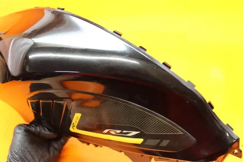 22-23 YAMAHA YZF R7 BLACK OEM LEFT GAS TANK FUEL CELL COVER FAIRING COWL PLASTIC