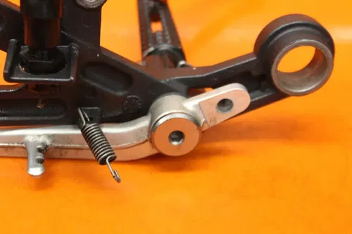 2013 TRIUMPH DAYTONA 675 OEM RIGHT REARSET REAR SET DRIVER FOOT PEG REST STOP