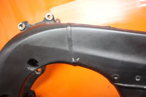 04 05 06 YAMAHA YZF R1 STRAIGHT FRAME CHASSIS C 5VY-21110-20-P0 5VY-21110-30-P0