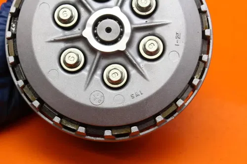 21-24 YAMAHA MT-07 OEM COMPLETE CLUTCH W PLATES BASKET HUB
