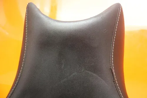 04 05 06 YAMAHA YZF R1 OEM FRONT DRIVERS SEAT PAD SADDLE PILLION