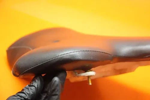 04 05 06 YAMAHA YZF R1 OEM FRONT DRIVERS SEAT PAD SADDLE PILLION