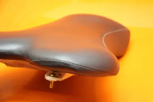 04 05 06 YAMAHA YZF R1 OEM FRONT DRIVERS SEAT PAD SADDLE PILLION