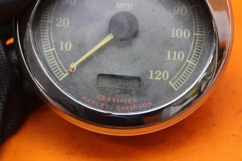 01-03 Harley-Davidson Road King FLHR OEM GAUGES METER SPEEDO TACH 67033-99A