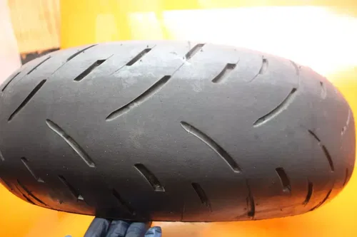 2001-2004 SUZUKI GSXR1000 OEM REAR WHEEL BACK RIM W TIRE 64111-40F01-019