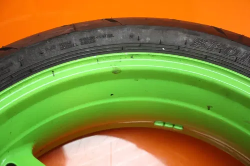 2001-2004 SUZUKI GSXR1000 OEM REAR WHEEL BACK RIM W TIRE 64111-40F01-019