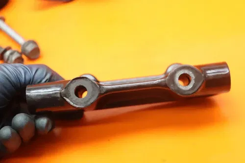 2013 HARLEY-DAVIDSON ELECTRA GLIDE OEM ENGINE MOUNTING BOLTS MOTOR SCREWS