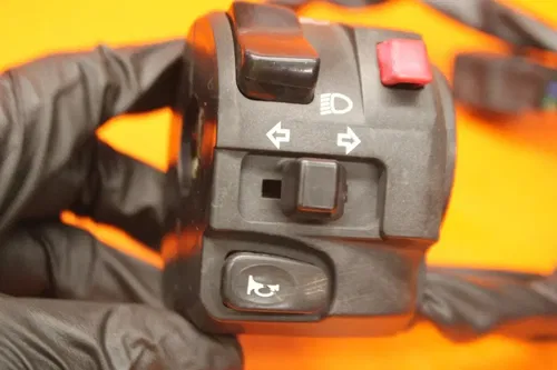 12-16 2016 KAWASAKI NINJA 650 OEM LEFT CLIP ON HANDLE HORN SIGNALS SWITCHES