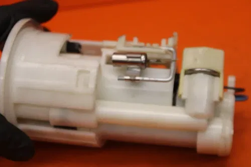 07-08 YAMAHA YZF R1 OEM FUEL PUMP GAS PETROL SENDER UNIT