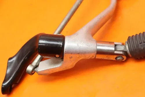 2007 HARLEY-DAVIDSON SPORTSTER 1200 OEM RIGHT REARSET REAR SET DRIVER FOOT PEG