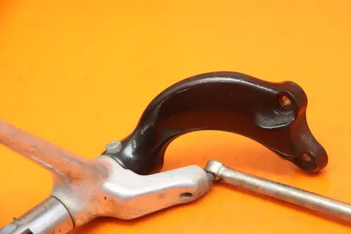2007 HARLEY-DAVIDSON SPORTSTER 1200 OEM RIGHT REARSET REAR SET DRIVER FOOT PEG
