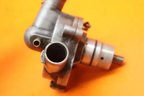 01-04 SUZUKI GSXR1000 OEM ENGINE WATER COOLANT PUMP
