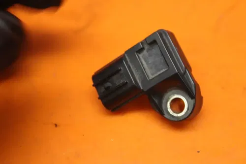 04-24 2004 SUZUKI GSXR 600 750 OEM MAP MASS AIR FLOW PRESSURE SENSOR SET