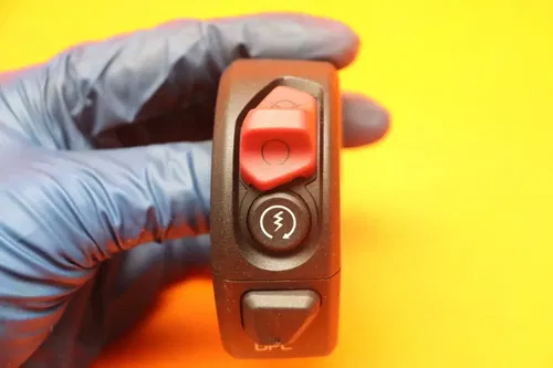 2021 DUCATI PANIGALE V4 V4S OEM RIGHT CLIP ON HANDLE OFF START SWITCH SWITCHES