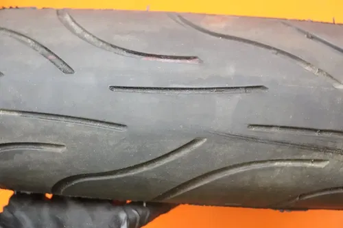 03-05 YAMAHA FZ1 OEM STRAIGHT FRONT WHEEL RIM W TIRE