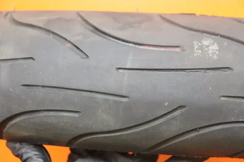03-05 YAMAHA FZ1 OEM STRAIGHT FRONT WHEEL RIM W TIRE