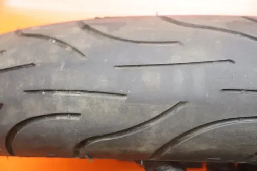 03-05 YAMAHA FZ1 OEM STRAIGHT FRONT WHEEL RIM W TIRE