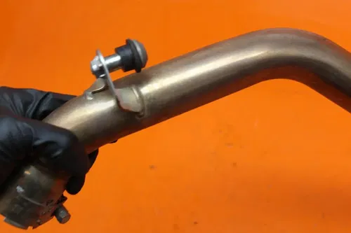 06-08 TRIUMPH DAYTONA 675 OEM EXHAUST MIDPIPE MID MIDDLE PIPE