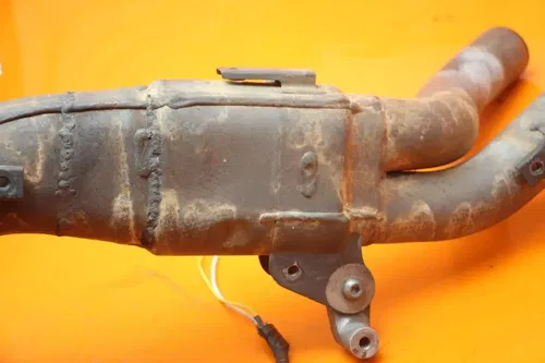 2007 2008 YAMAHA YZF R1 OEM EXHAUST MIDPIPE MID MIDDLE PIPE 4C8-14740-00-00