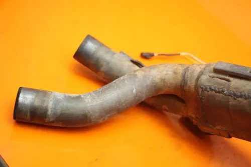 2007 2008 YAMAHA YZF R1 OEM EXHAUST MIDPIPE MID MIDDLE PIPE 4C8-14740-00-00