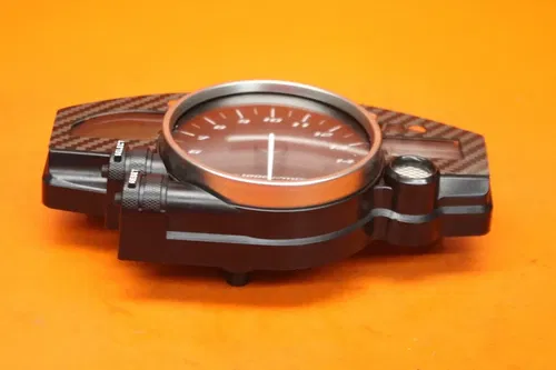 04-06 2004 YAMAHA YZF R1 OEM SPEEDO TACH GAUGES DISPLAY CLUSTER SPEEDOMETER NICE