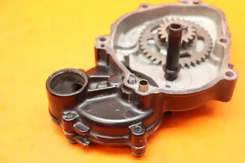 2011 KAWASAKI NINJA ZX6R OEM ENGINE MOTOR TIMING CHAIN COVER
