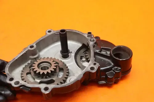 2011 KAWASAKI NINJA ZX6R OEM ENGINE MOTOR TIMING CHAIN COVER