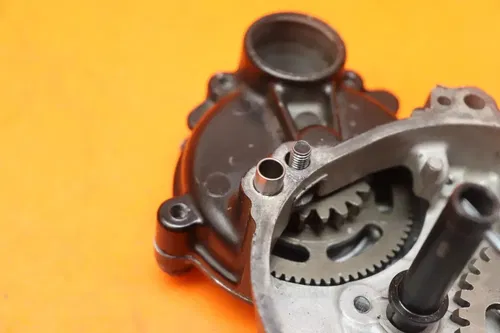 2011 KAWASAKI NINJA ZX6R OEM ENGINE MOTOR TIMING CHAIN COVER