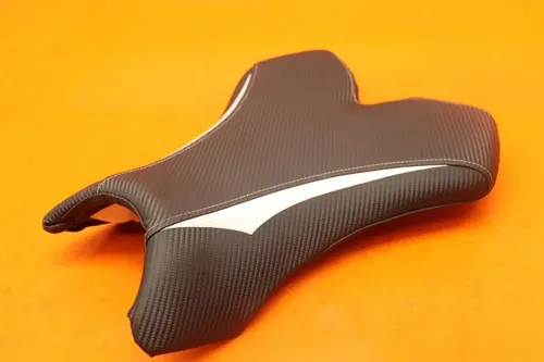 2004-2006 YAMAHA YZF R1 FRONT DRIVERS SEAT PAD SADDLE PILLION