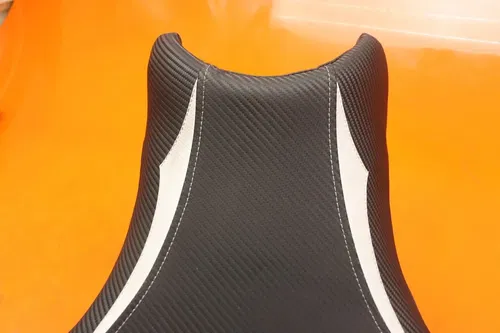 2004-2006 YAMAHA YZF R1 FRONT DRIVERS SEAT PAD SADDLE PILLION