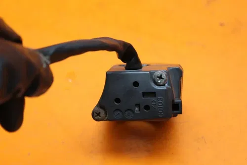 03-06 DUCATI 749 OEM RIGHT CLIP ON HANDLE KILL OFF START SWITCH SWITCHES