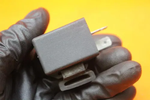 2020 HARLEY-DAVIDSON STREET 500 OEM TURN SIGNAL BLINKER RELAY FLASHER SWITCH