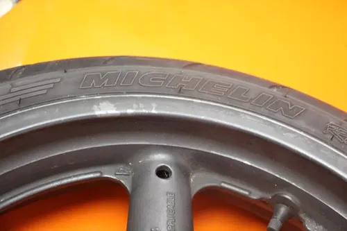 99-07 SUZUKI GSXR1300R BUSA OEM FRONT WHEEL RIM W TIRE 54111-33E10-35W
