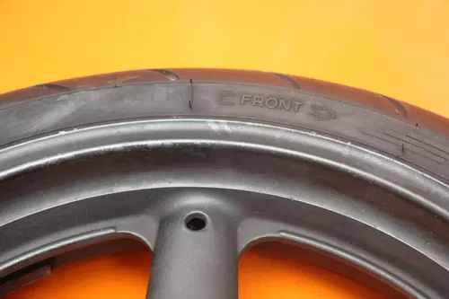 99-07 SUZUKI GSXR1300R BUSA OEM FRONT WHEEL RIM W TIRE 54111-33E10-35W