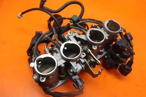 04-06 YAMAHA YZF R1 OEM MAIN FUEL INJECTORS / THROTTLE BODIES BODY
