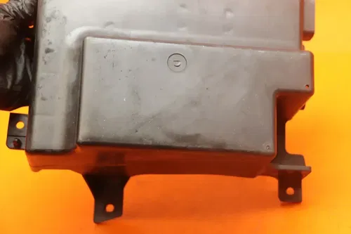 11-13 KAWASAKI NINJA 1000 OEM REAR BACK TAIL UNDERTAIL BATTERY TRAY PLASTIC