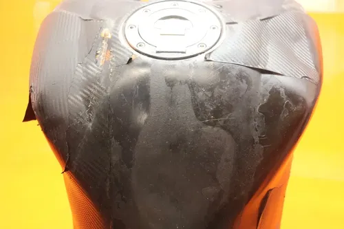 04-05 YAMAHA YZF R1 OEM GAS TANK FUEL CELL PETROL RESERVOIR