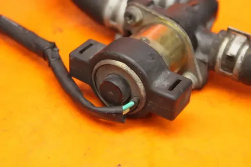 03-05 YAMAHA YZF R6 06-09 R6S OEM AIR VALVE SOLENOID TOP ENGINE SWITCH SENSOR