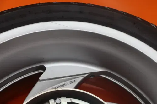2011 SUZUKI BOULEVARD OEM STRAIGHT REAR WHEEL BACK RIM W TIRE
