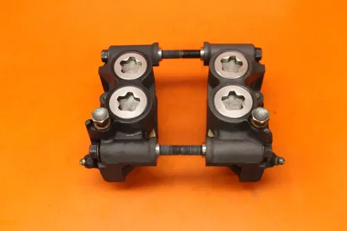 04-06 YAMAHA YZF R1 OEM RIGHT LEFT FRONT BRAKE CALIPER SET W PADS
