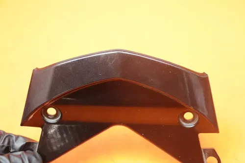 2013-2017 TRIUMPH DAYTONA 675 CENTER REAR BACK TAIL FAIRING COWL