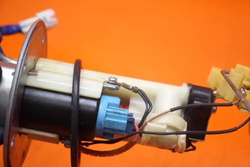2006 2007 SUZUKI GSXR 600 750 OEM FUEL PUMP GAS PETROL SENDER UNIT 15100-01H00